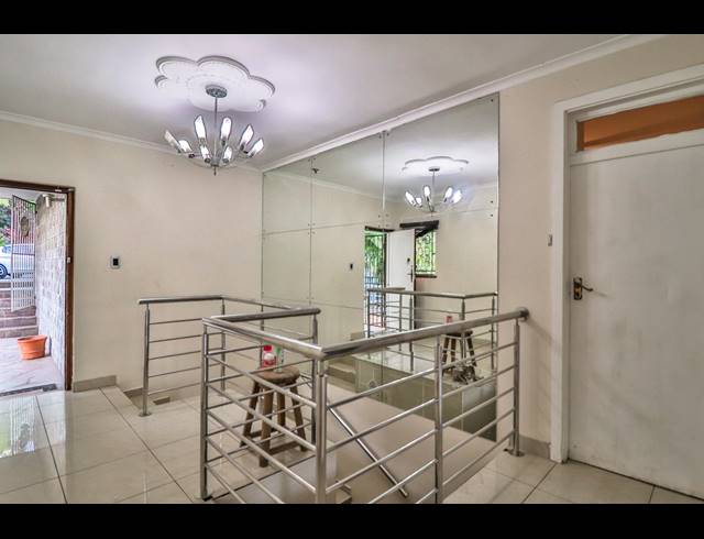 4 BEDROOM HOUSE FOR SALE IN WESTRIDGE